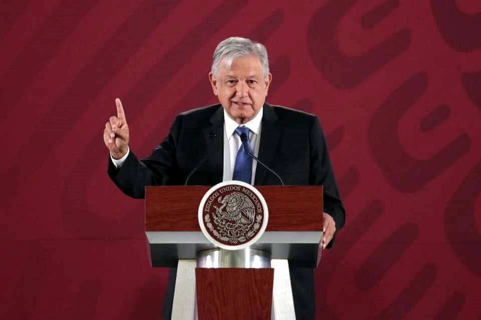 Plantilla de AMLO Noticia